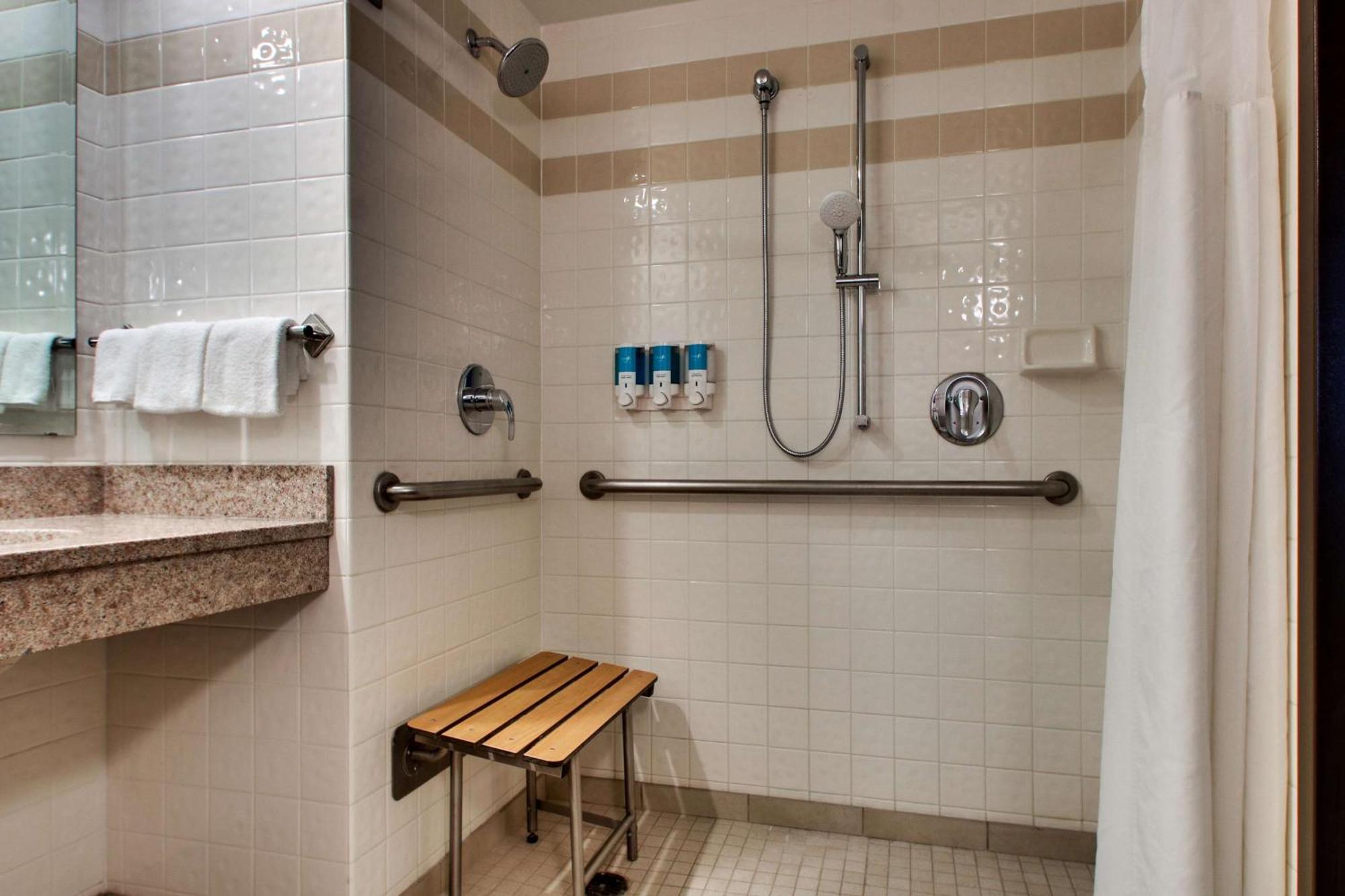King Room Roll Shower Disability Access,1542187237:JPEG
